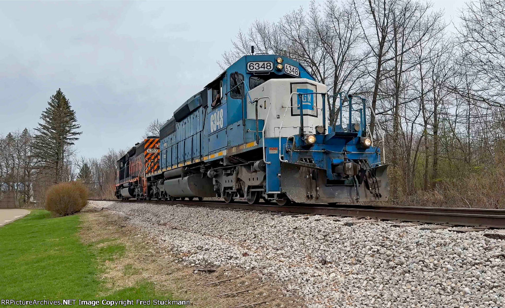 WE 6348 is now on the Wheeling and heading to Akron.